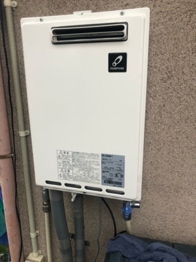 給湯器、レンジフード、ガスコンロもあります。