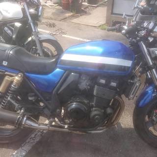 ☆人気車 カワサキZRX400♪の画像