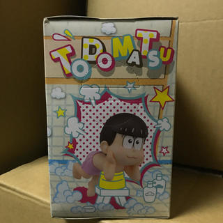 おそ松さん ヌードルのっけ松 フィギュア“トド松“ の画像