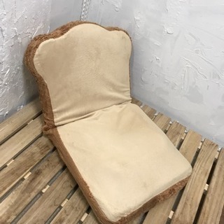 ニトリ 食パン型リクライニング座椅子 カバー付き　＃家具の画像