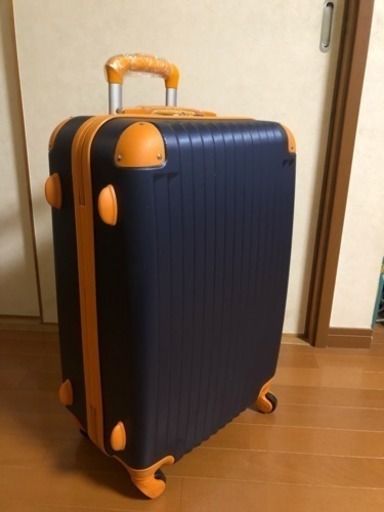 新品 おしゃれスーツケース