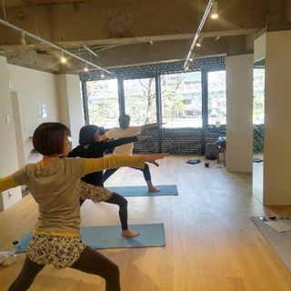 Wedsenday night yoga 4.24