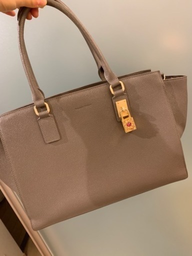 サマンサタバサのバッグ