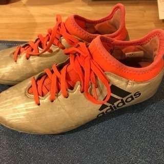 サッカースパイク adidas 21-22センチ