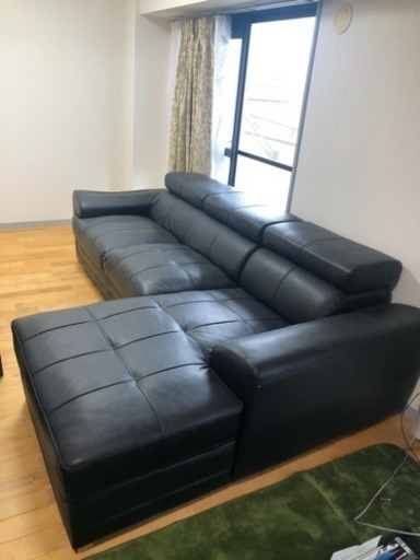 交渉可。黒色美品、高級皮のソファお譲りします！
