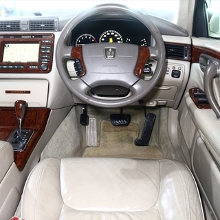 車検2年付】 トヨタ クラウンマジェスタ 3.0 Cタイプ 10th