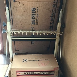 ドラフターと製図板