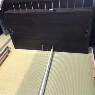 スノコ式、シングルベッド（宮、引き出し有り）の画像