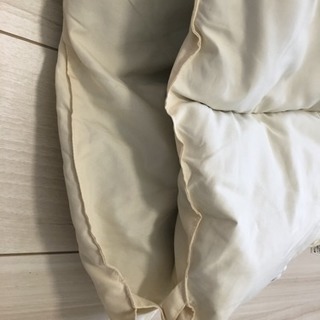 防ダニ仕様 二枚重ね(一枚に分割可能)掛け布団 シミなしの画像