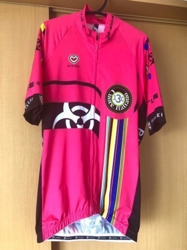 注目度抜群！！ PISSEI製 自転車用ジャージ&ビブショーツ 上下セット メンズMサイズ レーシングフィット