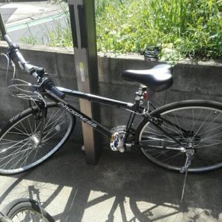 自転車　クロスバイクの画像
