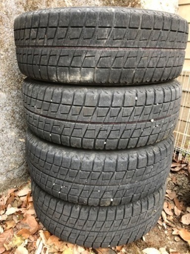 スタッドレス ５穴 15インチ NISSANセレナで使用。