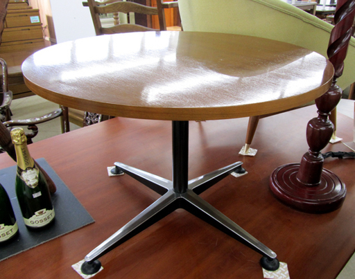 マルニ ミッドセンチュリー ラウンジテーブル カフェ 円形 西宮の沢