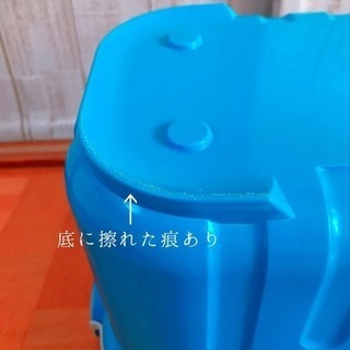 小さなクーラーボックスの画像