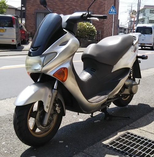 スズキ　アヴェニス１５０　キックつき