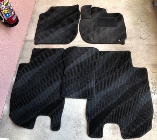 ヴェゼル  フロアマット セット