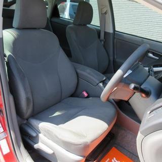 トヨタ　プリウス　Ｓ　ＳＤ地デジナビ　スマートキー　プッシュスタート　１年保証付　カーローン：支援対象車の画像