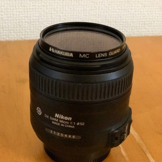 ＼Nikon／単焦点マイクロレンズ AF-S DX Micro NIKKOR 40mm f/2.8G &HAKUBAのレンズプロテクターつきの画像