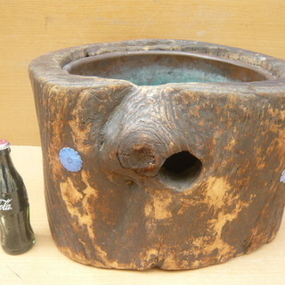 天然木使用の火鉢・時代物　銅板の落とし