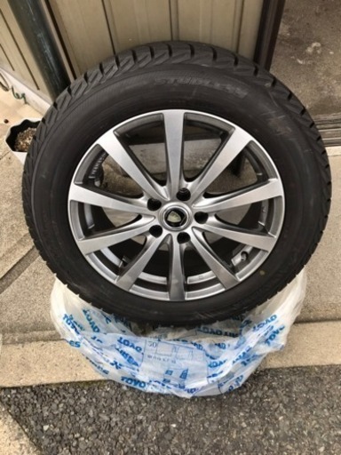 スタッドレス タイヤ 4本セット 215/60R 17 ヨコハマタイヤ