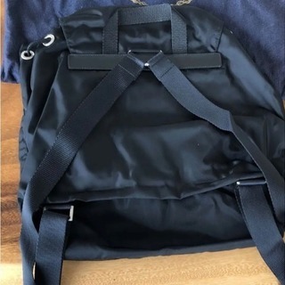 PRADAリュックの画像