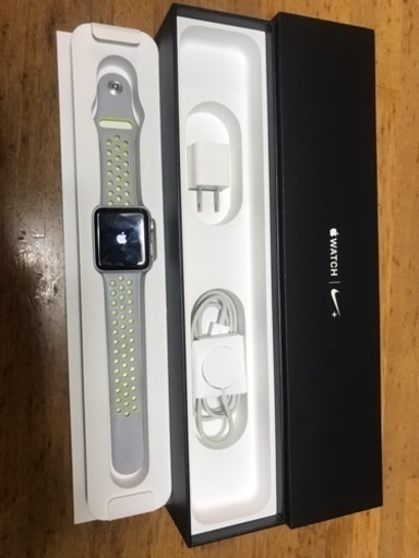 Apple watch Nike+ series2 42mm シルバー、アルミ