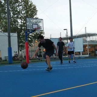 バスケ🏀(男女MIX)で遊びたいひと募集！ - 中央区