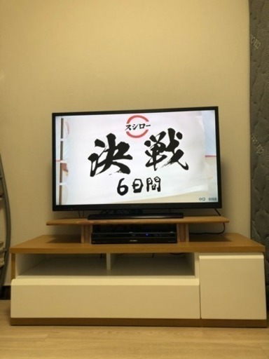 テレビ40型、ブルーレイ、テレビ台