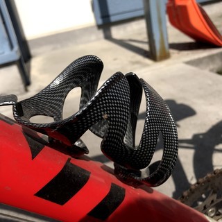 【5/18までに引取り手いなければ手放します】GIANT Defy3 Red シマノSORA 新品タイヤ・ブレーキシュー付きの画像