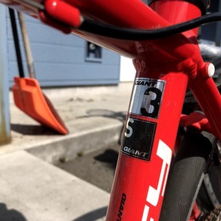 【5/18までに引取り手いなければ手放します】GIANT Defy3 Red シマノSORA 新品タイヤ・ブレーキシュー付きの画像