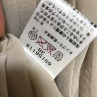 プリーツスカートの画像