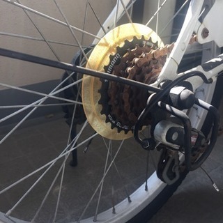 折りたたみ自転車の画像