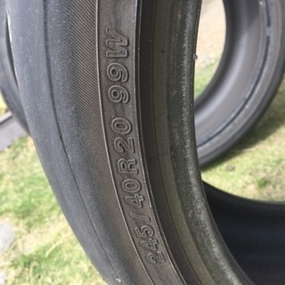 20インチ、タイヤの画像