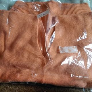女性セーター色違いセット