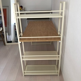 ラック付きの机←決まりましたの画像