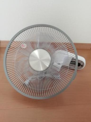 壁掛け扇風機