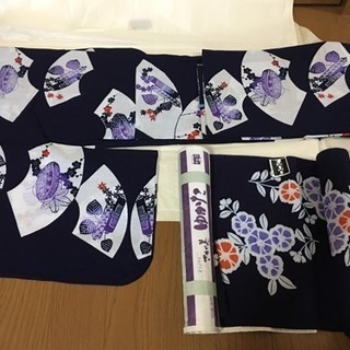浴衣と浴衣反物のセットです。
