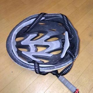 GIANT 自転車用ヘルメットの画像