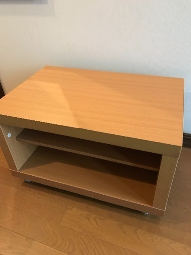 コンパクトテレビ台（美品、キズ等なし、キャスター付き）