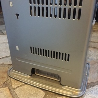 中古 灯油ストーブ 小型 ニッセイ 3リットル　暖房器具　冬の画像