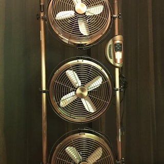 扇風機・メタル・3段独立・美品・インテリア性高