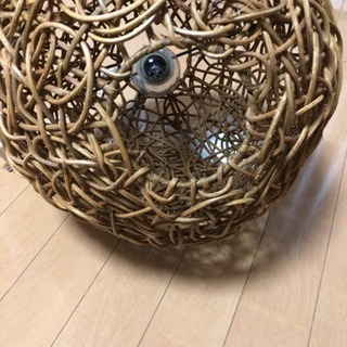 ラタン ペンダントライト アジアン照明の画像