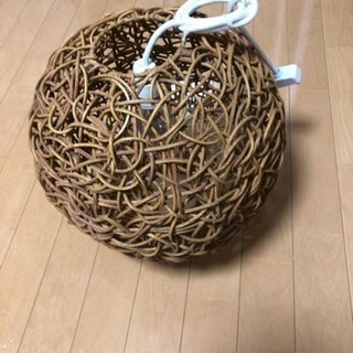 ラタン ペンダントライト アジアン照明の画像