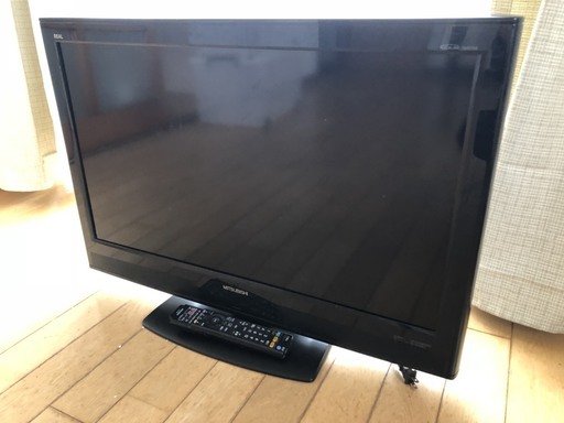 三菱　液晶テレビ　３２サイズ