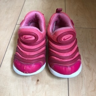 NIKE ダイナモ ピンク 13㎝
