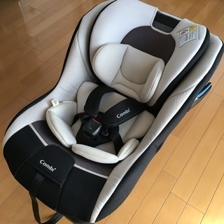 【お取引中】コンビ チャイルドシート マルゴットシリーズ  トリ...