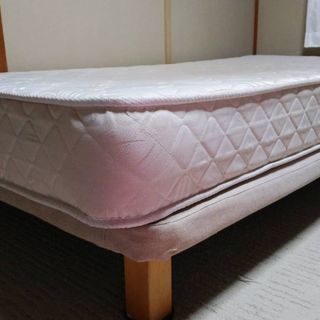 シングルベッド、マット