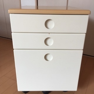 サイドキャビネット