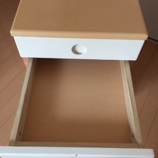 サイドキャビネットの画像