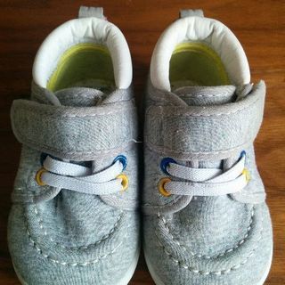 子供靴　スニーカー　13センチ